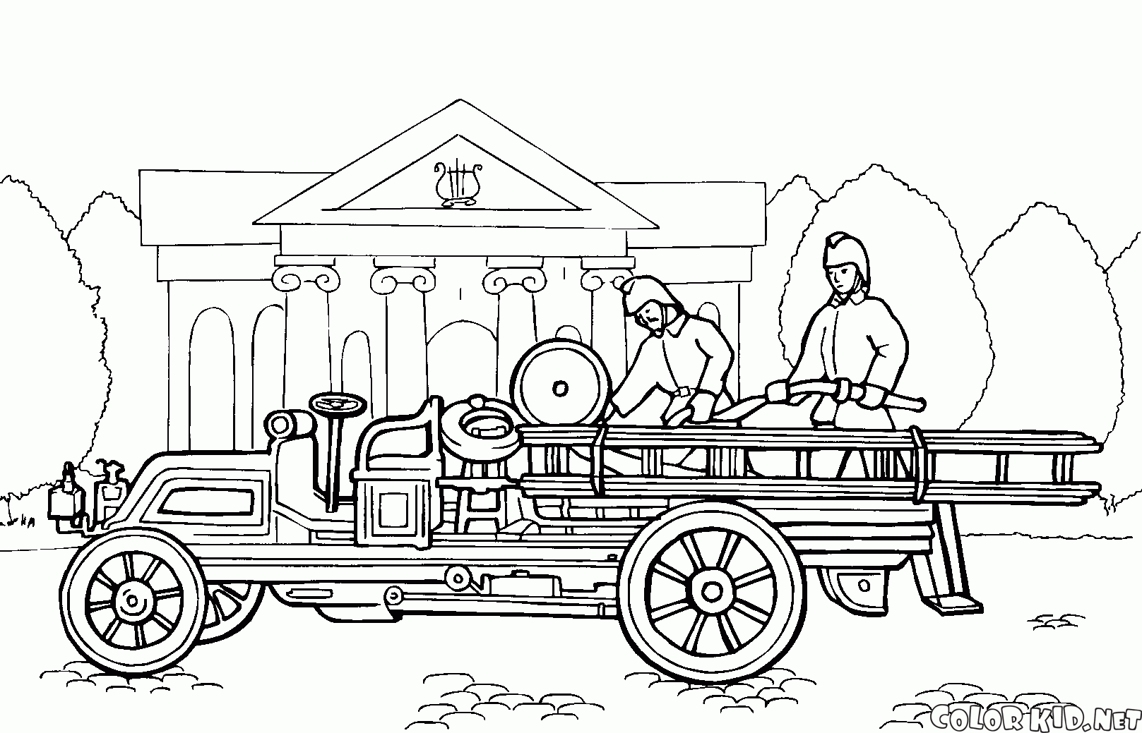 Первая пожарная машина
