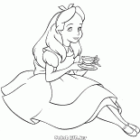 Алиса с чашкой в руках
