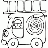 Пожарный на специальном автомобиле