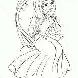 Принцесса расчесывает волосы