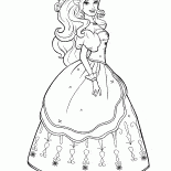 Барби в красивом наряде