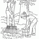 Уборка опавшей листвы