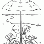 Дети под зонтиком от солнца